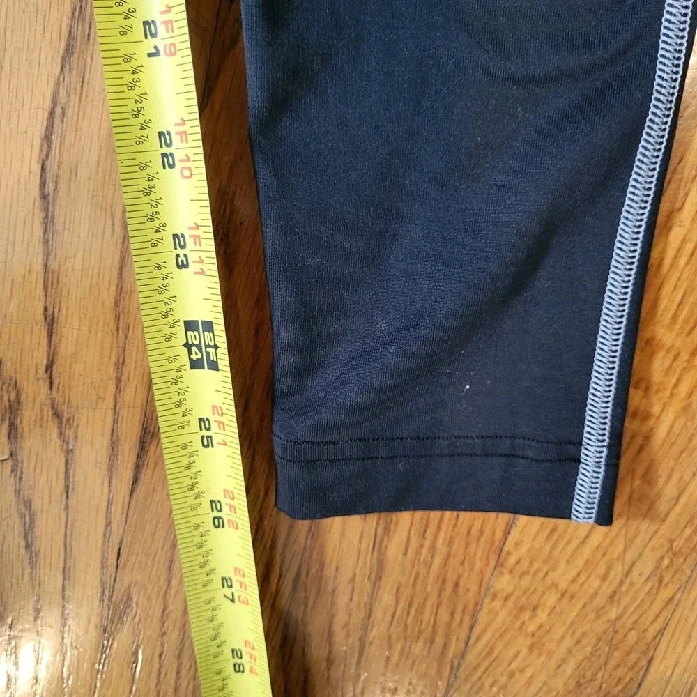 Under Armour Youth Small Boys Long Compression Leggings Black Athletic Base Laye